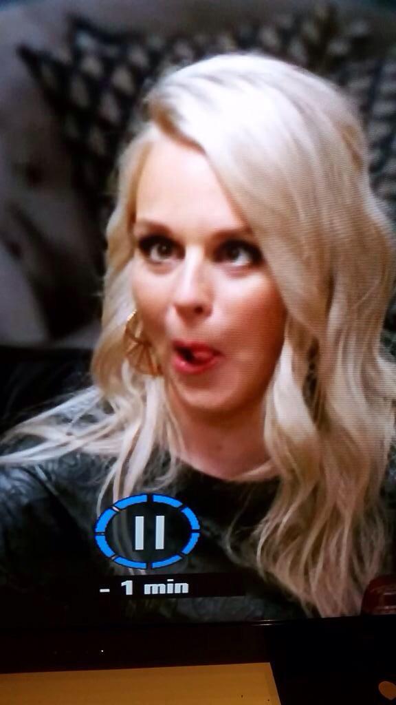anniefitness's tweet image. Her mouth looks like an #analgland #thebachelorau