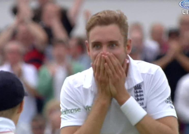 paddypower's tweet photo. Stuart Broad just realised he's left the immersion on. http://t.co/ShemfEtCnB
