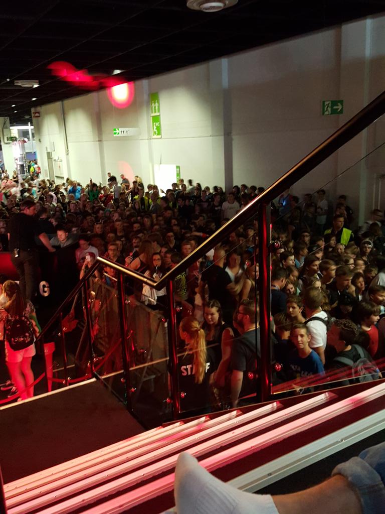 rewinside tweet media