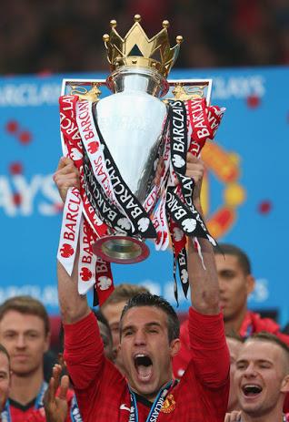 manchreds's tweet image. Selamat ulang tahun yang ke-32 tahun, Robin van Hero! #mufc