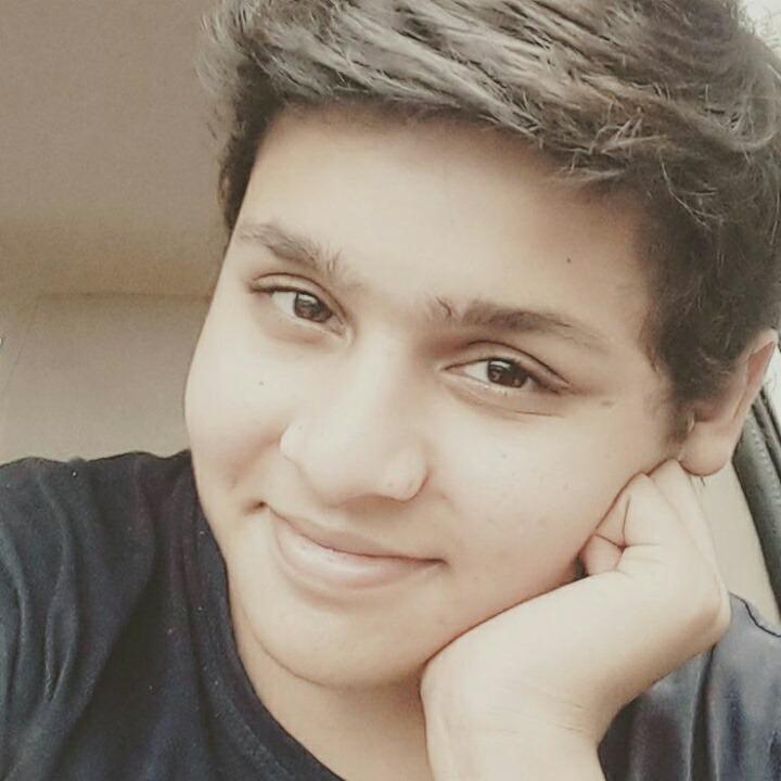 devjoshi10's tweet image. Hello friends.. How is your day going on...?? #khushraho
