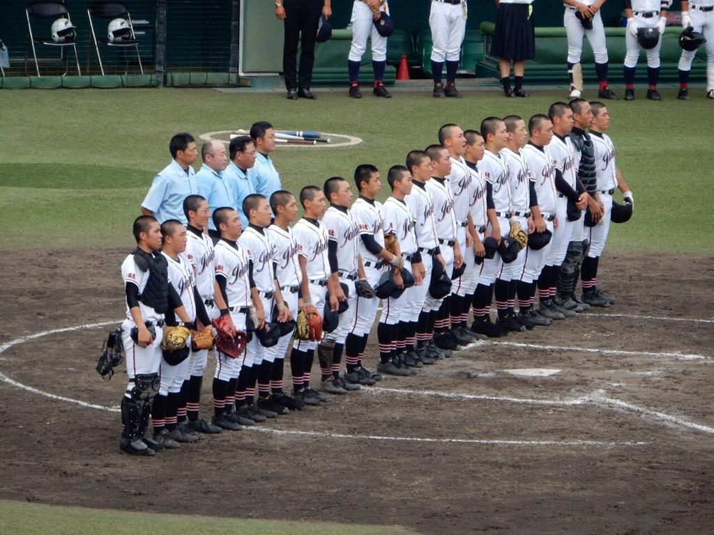 narushun4's tweet photo. 11年間の野球に終止符🙌
夏大中、迷惑かけてまって
みんなに連れてきてもらった  甲子園 
本当に甲子園はいい場所でした⚾️
最高の仲間で、城北に入って良かった！
みんなには感謝してます
今まで応援してくれた方ありがとうごさいました😇 http://t.co/koaYlqrol9