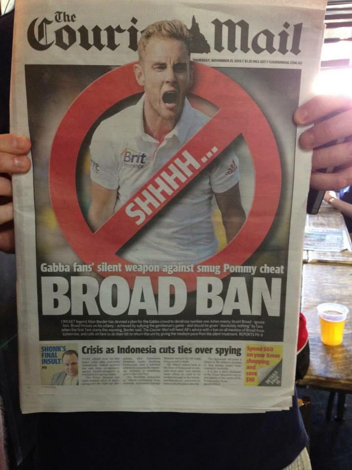 BarmyGilo's tweet photo. What goes around, comes ...... #Ashes2015 @TheBarmyArmy http://t.co/0aKJvFNwIc
