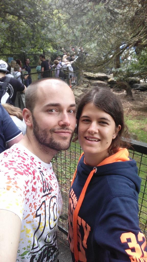David_drc's tweet photo. Having fun at #AltonTowers with Merce Rios ;) http://t.co/66o1Ui867Q
