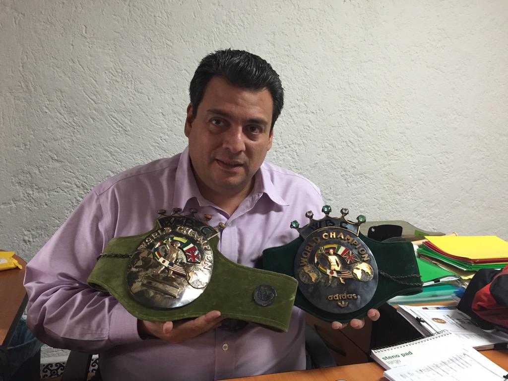wbcmoro's tweet photo. My father's secretary found this treasure! 2 samples of the #greenbelt. @WBCBoxing http://t.co/t1ImB3Vqos