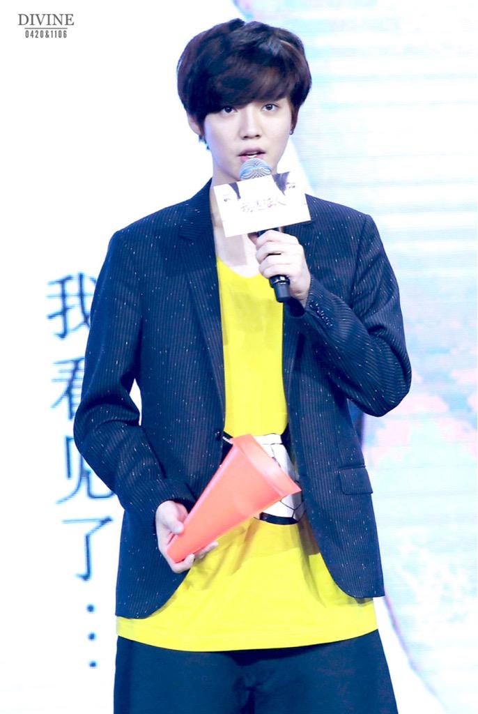 Divine_FanHan's tweet photo. #Luhan 150802 HD😘😘😘 http://t.co/IcjVpQmnfK