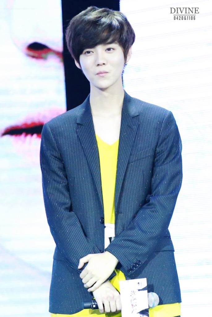 Divine_FanHan's tweet photo. #Luhan 150802 HD😘😘😘 http://t.co/IcjVpQmnfK
