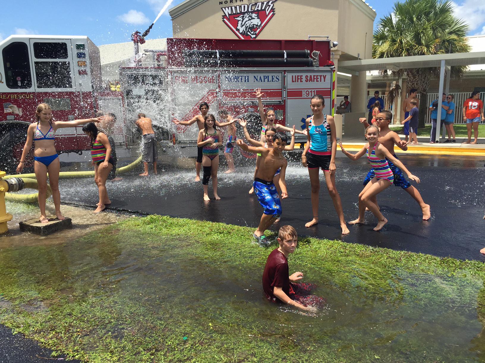 Collier Parks On Twitter North Naples Middle School Camp Cooling Off During The Last Days Of Summer Camp Got Camp 2015 Http T Co Wvfba46wdx