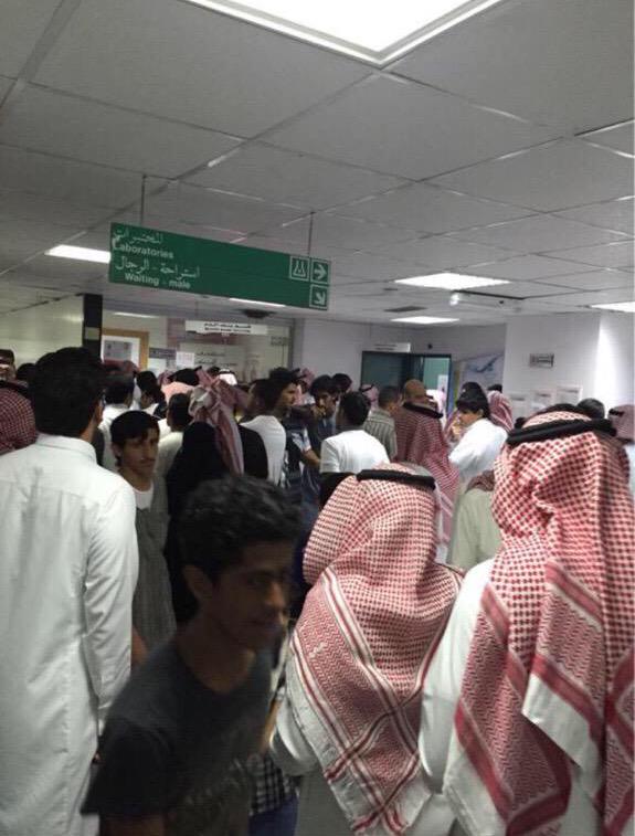 iQnasSudeer's tweet photo. منظر يُبهج الروح ورسالة لداعش ومَن والاهم :
مهما قلتوا ومهما سويتوا ومهما حاولتوا تزعزعون
نقرب لبعض أكثر ونتماسك أكثر http://t.co/fwmPLE7jI5