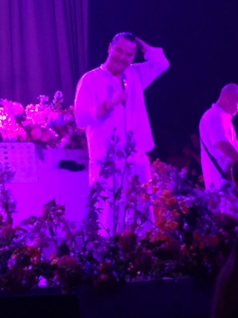 lindseyKO's tweet photo. @FnmFollowers @faithnomore20 @fnm4ever @MikePattonBands @FaithNoMore http://t.co/Cdj7WoDCVk