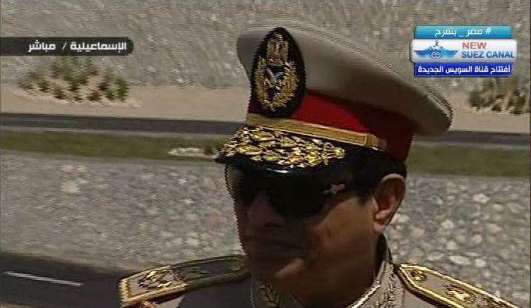 الريس ببدلة تشريفه هيقابل دول  قالت ده"انقلاب"#فخر_مفرط#فاكرين،ارهابيين بتحتفل بيوم قتل سادات،ومرسي رافع علامة النصر