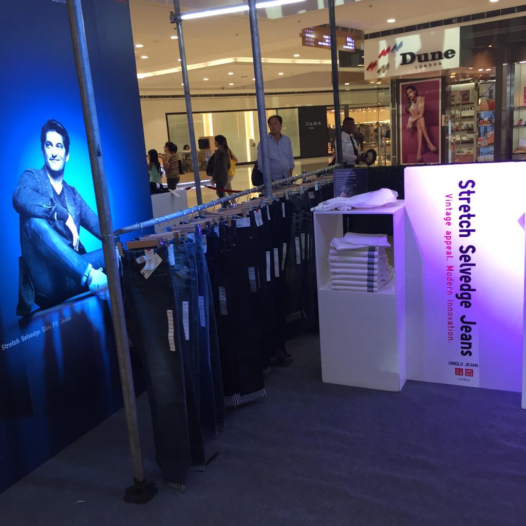 lloydthelostboy's tweet photo. The #UniqloReJean line includes Stretch Selvedge and HEATTECH. But leaning towards the Miracle Air skinny. @UNIQLOPH http://t.co/C8SZUwoj1Q