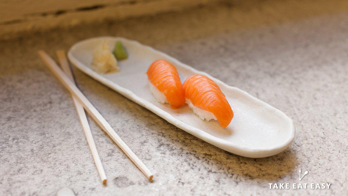 TakeEatEasy_ES's tweet photo. Nada mejor que un bocado del restaurante #japonés @Sakehimawari para combatir este calor, ¿no? http://t.co/1NIdD3UVUl http://t.co/OuX6riNu3I