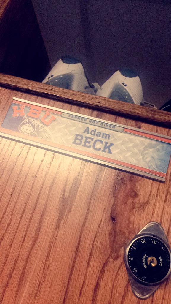 AdamBeck5's tweet photo. It's about that time again.. #FallCamp2K15 http://t.co/OaFfvjF5Vi