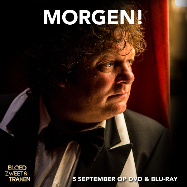 BZTdeFilm's tweet photo. Martijn Fischer (André Hazes) is er klaar voor: vanaf morgen is #BZTdefilm overal verkrijgbaar op DVD en Blu-Ray! http://t.co/3QZrgJJxou