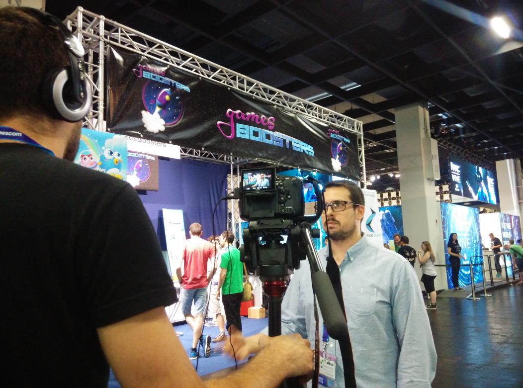 mispgames's tweet photo. Prensa internacional cubriendo la presencia de indies españoles en @gamescom, alguien de prensa española por aquí? http://t.co/m94BZ0aEa8