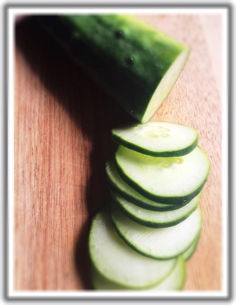MaudMonaghan's tweet photo. Anyone for Afternoon Tea? #firstcucumber http://t.co/QcwvNE6QRO