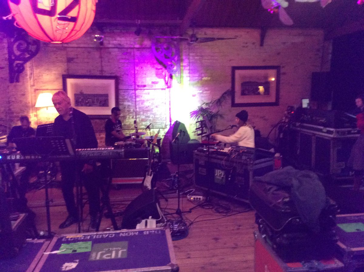 therealjohncale's tweet photo. @therealjohncale's Signal to Noise in rehearsal w/ @LaurelHalo @deantoniparks #dustinboyer + Fab Horns &amp; Lush Strings http://t.co/fYYiJXKrlL