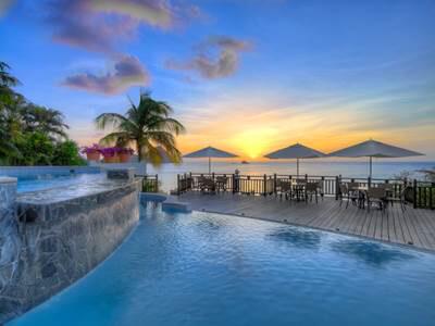 EDHotels's tweet photo. Vote for @capmaisonhotel To win Once in a lifetime travel experience http://t.co/NdCsVTBjSg http://t.co/fmDbgovzq9
