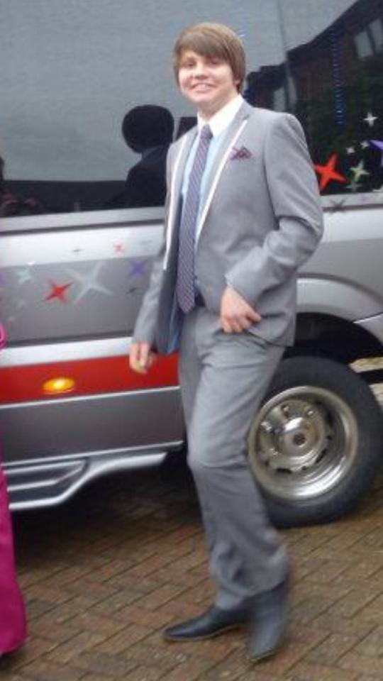 Aaron_T_Regan's tweet photo. happy birthday finn!! @fryan96 http://t.co/Cu1nu1iQ1s