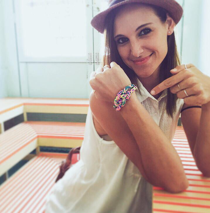 OficialConchita's tweet photo. Pulseras bonitas que hace mi amiga @andrea_aller !!!!! 💃💃💃💃💃 http://t.co/NYOEEz0mEo