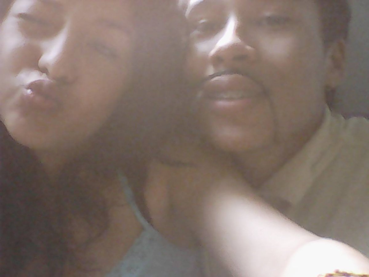 Tta_126's tweet photo. ESOS MOMENTOS JAA<3
FELIZ 17 MESES http://t.co/b9N7mOrJNJ