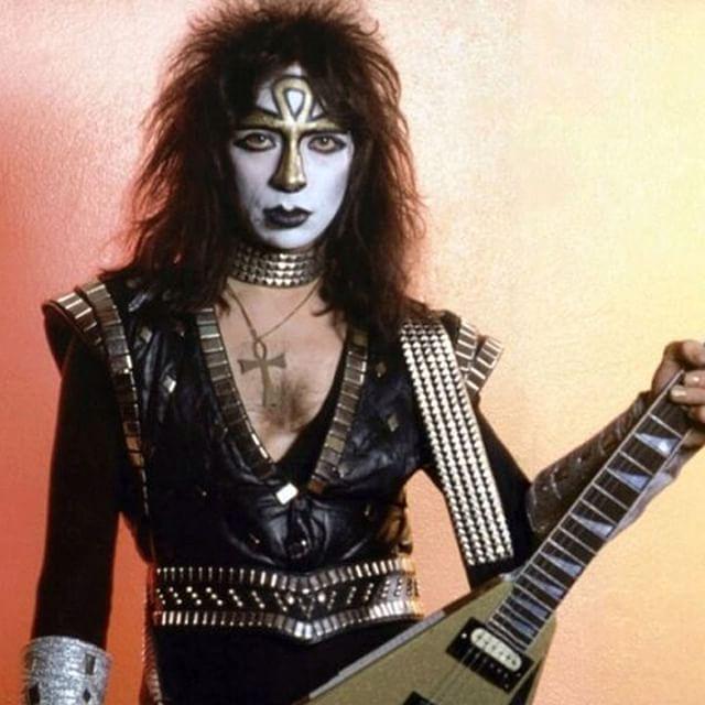  :  | Happy 63rd birthday Vinnie Vincent aka The Ankh Warrior o 