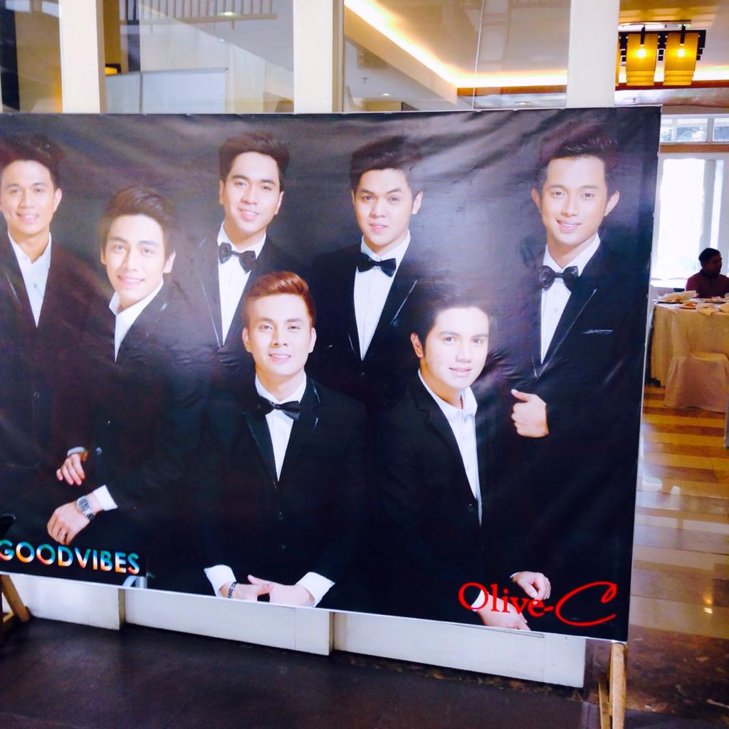 YosefRoyLagua's tweet photo. Press Conference 😊 #Psalmstre #BrandAmbassador #OliveC #GoodVibes #RMES http://t.co/ZEKp7jhoOf