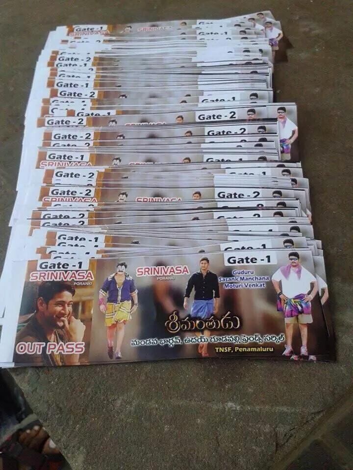 Telugu_Reporter's tweet image. #Srimanthudu Benifit Show Hungama by #NBK @tarak9999 fans @urstrulyMahesh @MythriOfficial @MaheshBabu_FC @ThisIsDSP