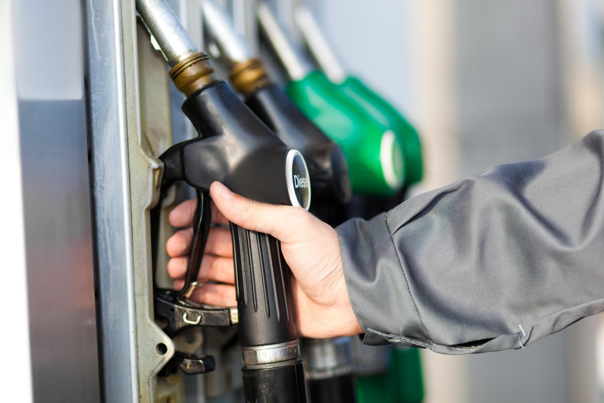 AsianWorldNews's tweet image. Diesel cheaper than petrol, finally asianworldnews.co.uk/localnews/dies… #petrolvsdiesel