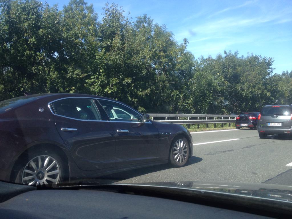 MotorenMarcha's tweet photo. #Maserati #Ghibli con motor V6 turbo alimentado. Un auto muy cendido http://t.co/vUVDEdBlL8