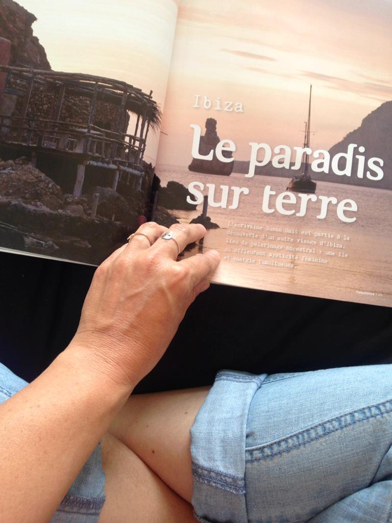 <a href="/susansmitauteur/">Susan Smit</a> Merci, si proche de ce que je ressens lorsque mes pieds touchent la Terre d'#ibiza ✨cc <a href="/HappinezFR/">Happinez France</a>