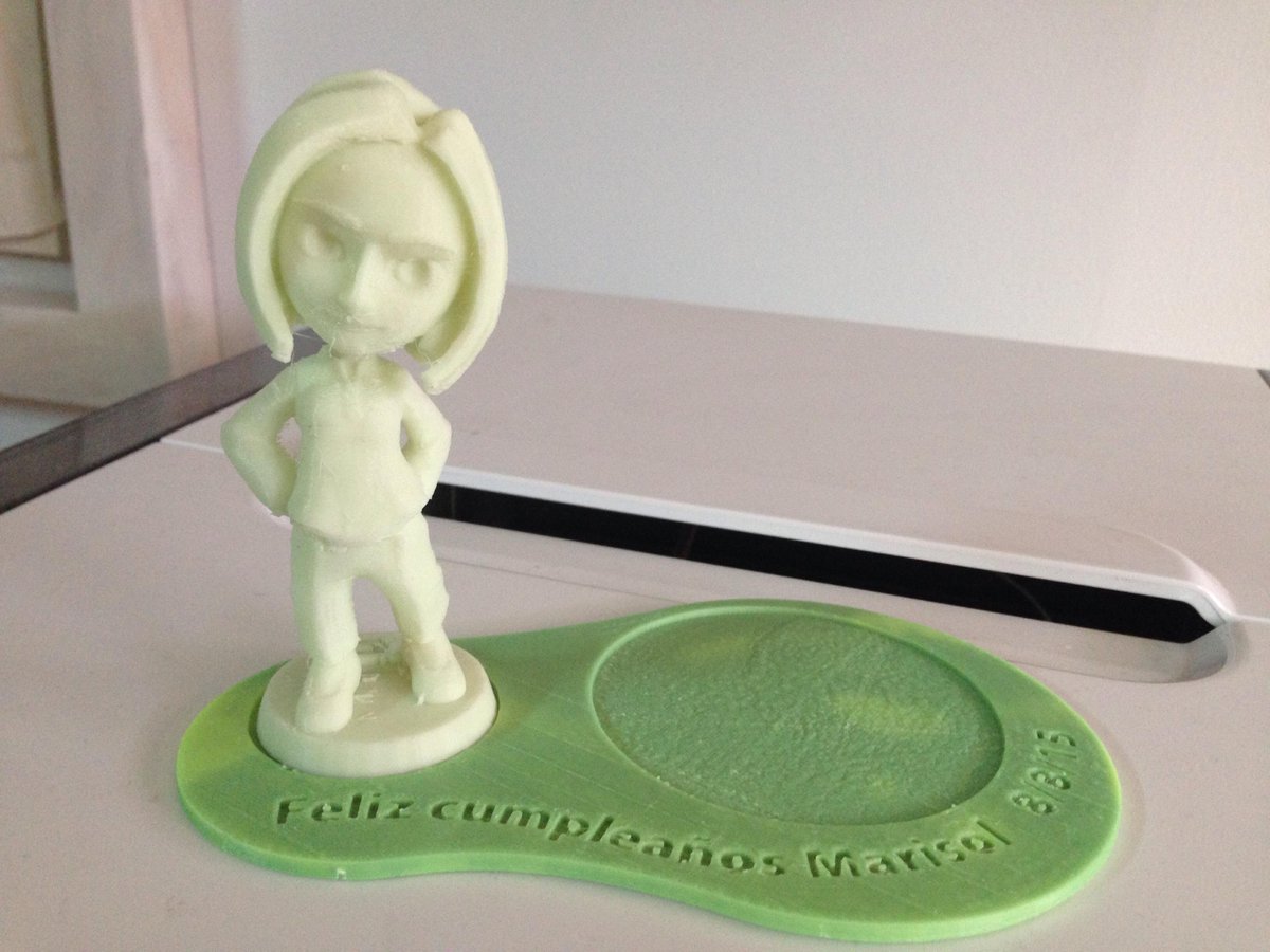 TridiMx's tweet photo. Increible regalo de cumpleaños que hicimos en Tridi! http://t.co/b1HvmRPuxi