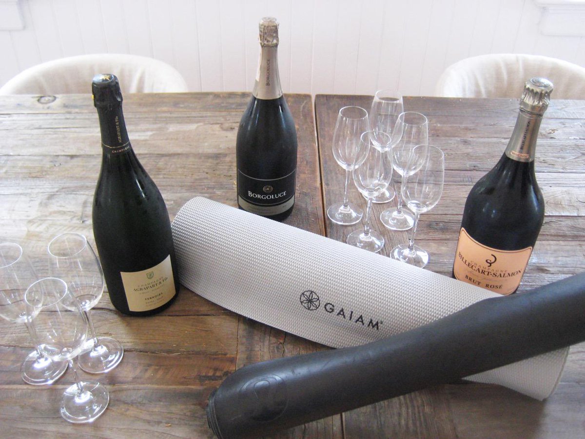DOMAINENapa's tweet photo. Join us for #yoga + #bubbles Aug 29th #calistoga @VisitCalistoga #NapaValley #winetasting 
http://t.co/t8hs5gpjI5 http://t.co/xT3bbXY4x5