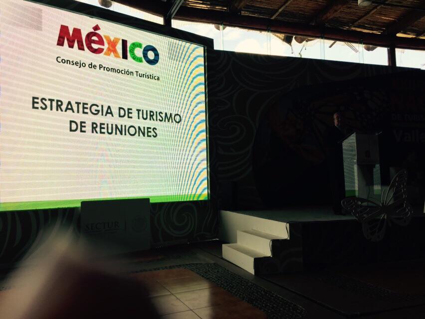 Interesante la presentación de estrategias para el Turismo de Reuniones de José Luis Rangel  #CNTR15 Valle de Bravo