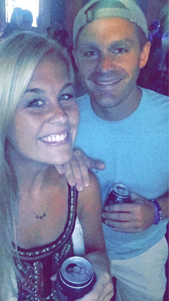 laurenrohlfs's tweet photo. He makes me happy โบ๏ธ @freemanzach #sundybest #anotherconcert ๐ http://t.co/ROe9KQSvcy