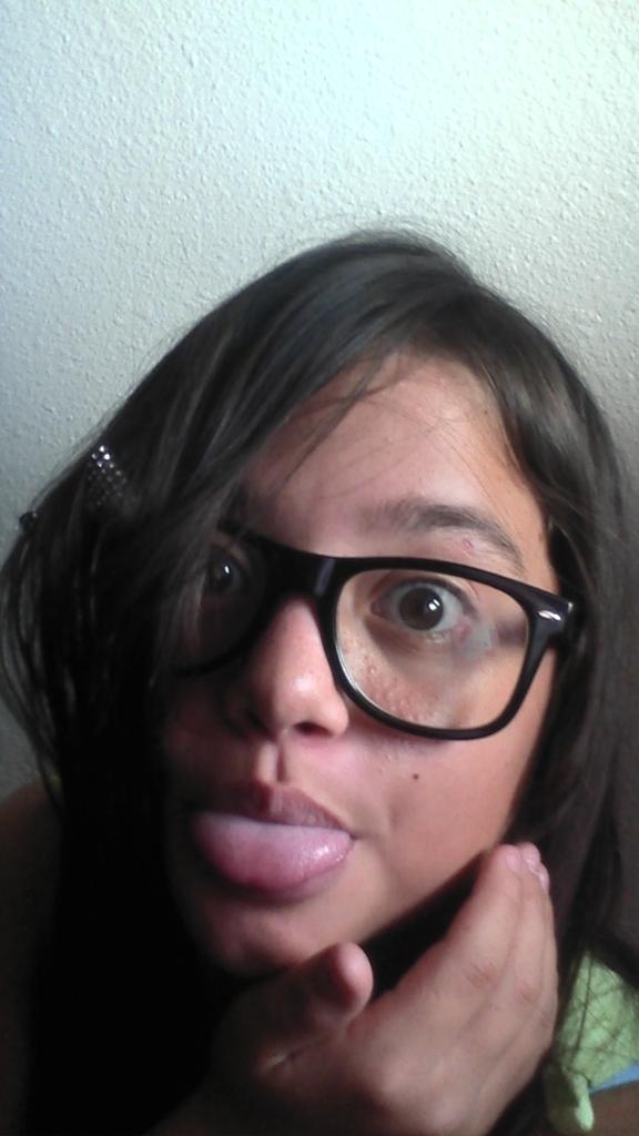412_702 tweet picture