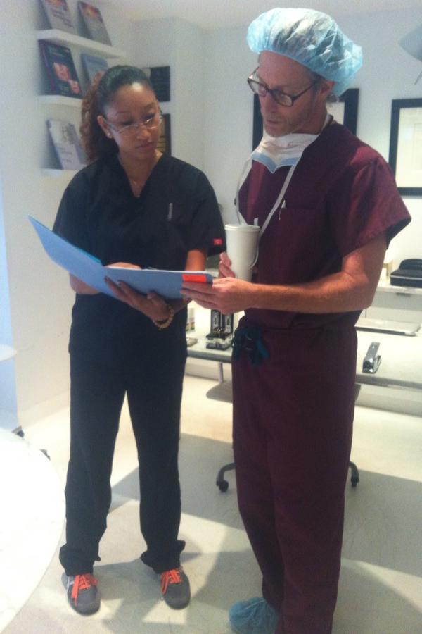 DRolandMD's tweet photo. Busy day in the operating room as always http://t.co/A0y4rUuPgd