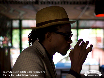 AppletonRumUK's tweet photo. A toast to #Jamaica, good times and great friends #AppletonRumUK #OneLove http://t.co/1zTzzN4EvE