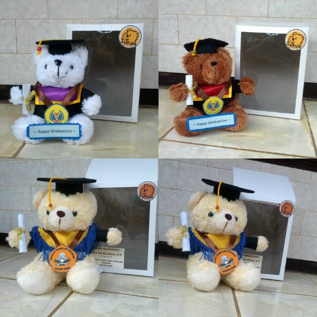 aurumshop_'s tweet photo. @ArjunaWayang Mau souvenir wisuda? Buat moment wisuda pacarmu? Hrga murah Order: sms/tlp: 083829821403| pin: 523F1B3B http://t.co/9Uxf3o3Fpm