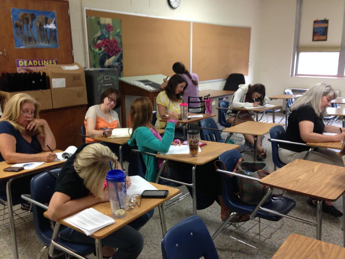 CVadersen's tweet photo. Power paragraphing it up! #leadlitvb #POWERparagraph #poweronvb http://t.co/DR5rZS8vAw