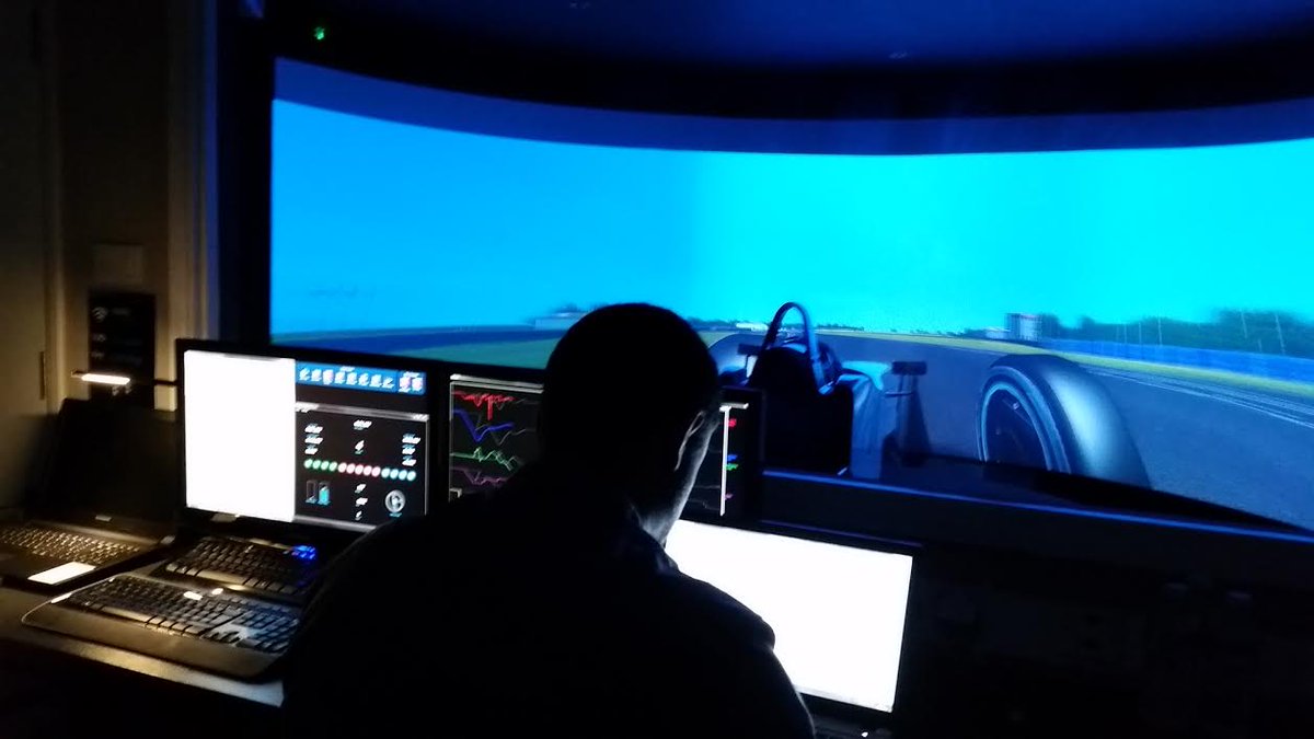 MomentumMRacing's tweet photo. It was #loveatfirstsight on @BaseSimulators F3 #simulator for @QuinlanLall. #GoQuinGo #eurotrip http://t.co/SYAkfBJJZZ