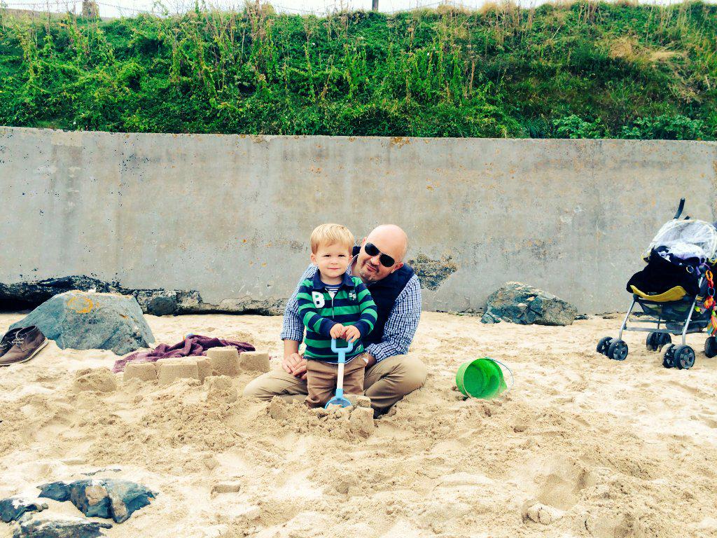 RPlayForum's tweet photo. Gamston Play Park, 12 August 2-4. Theme is by the seaside, we can't provide the sea, there will be lots of sand. http://t.co/E9PBWIhz3B