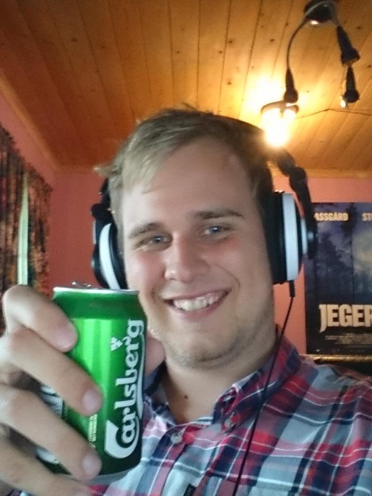 TheLodgeViking's tweet photo. Happy Revealing my wonderful twitterinos! #warcraft #Hype #expansion2015 http://t.co/d5BZNBQ4xT