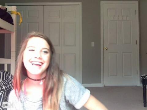 a_4111's tweet photo. 🔴 مباشر @chloepfffhall على يبث #YouNow http://t.co/7ACYm5QMF3 http://t.co/OTdIG9TdmL