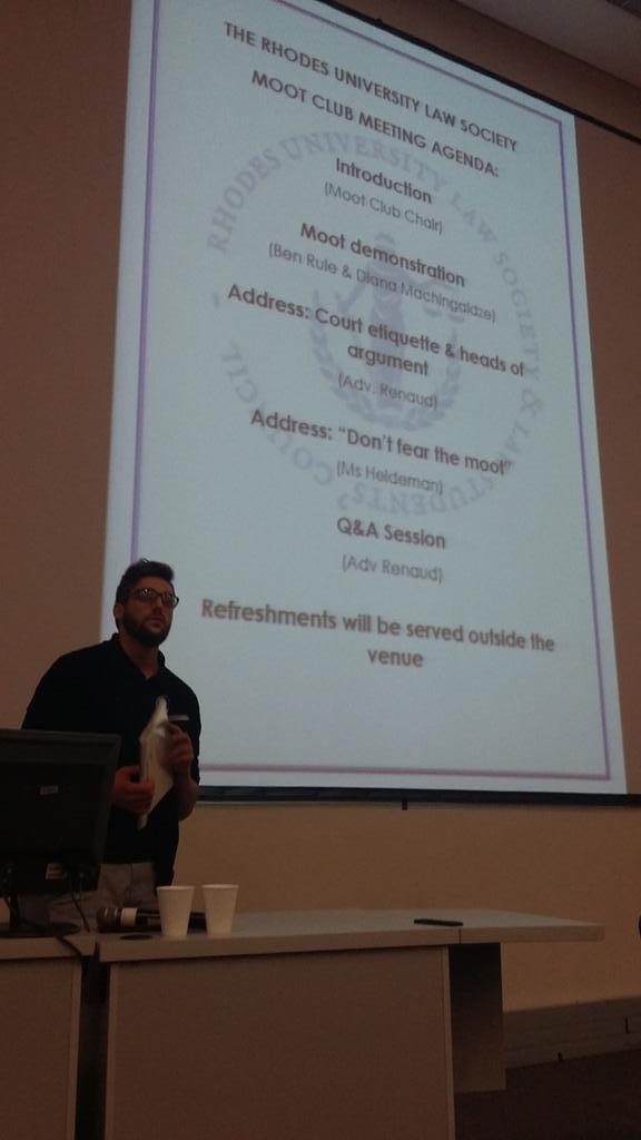 jonty MOOT CLUB CHAIR espen holding his first meeting :)