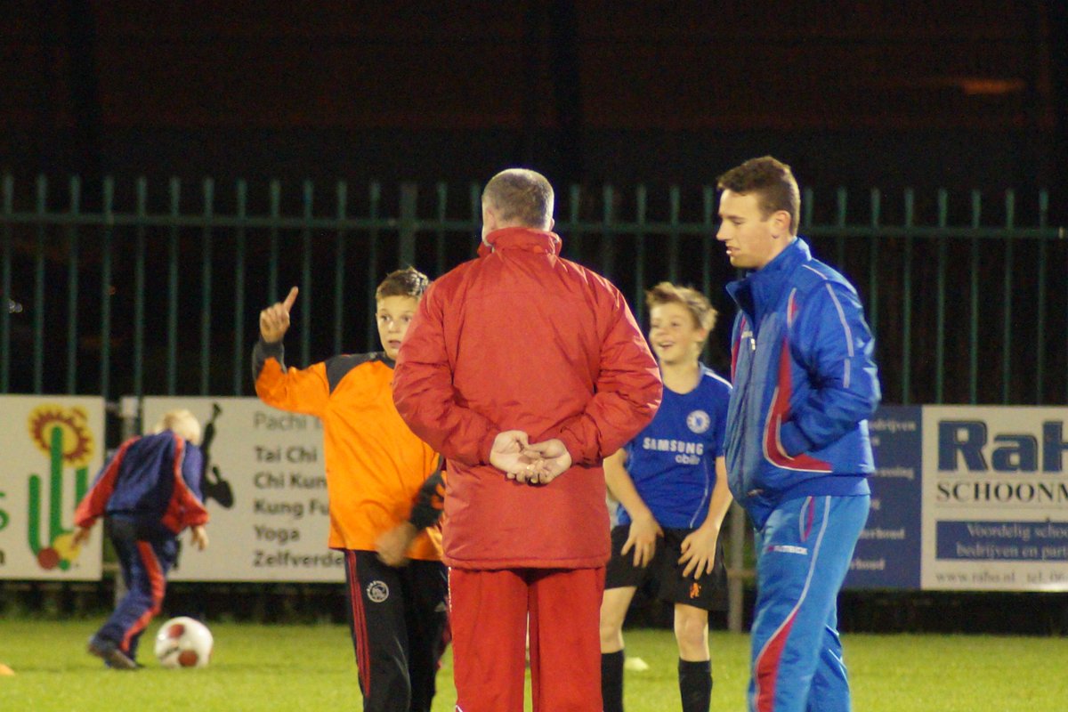 Vanaf 17 augustus start de driedaagse interne jeugdtrainerscursus bij <a href="/VVHolwierde1/">VVHolwierde1</a> o.l.v
jeugdvoetbalopleiding.nl