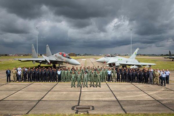 CLvSaaSUAAADMk3.jpg:large