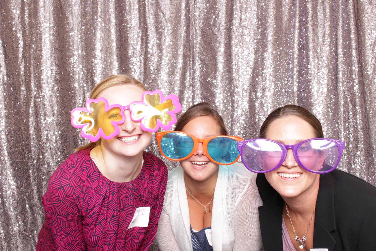 SbuxPhotoBooth's tweet photo. @Psspic169Murphy and no one else knows their twitter handle! #pof15 #photobooth #tobeapartner http://t.co/0NBgGMNaZm