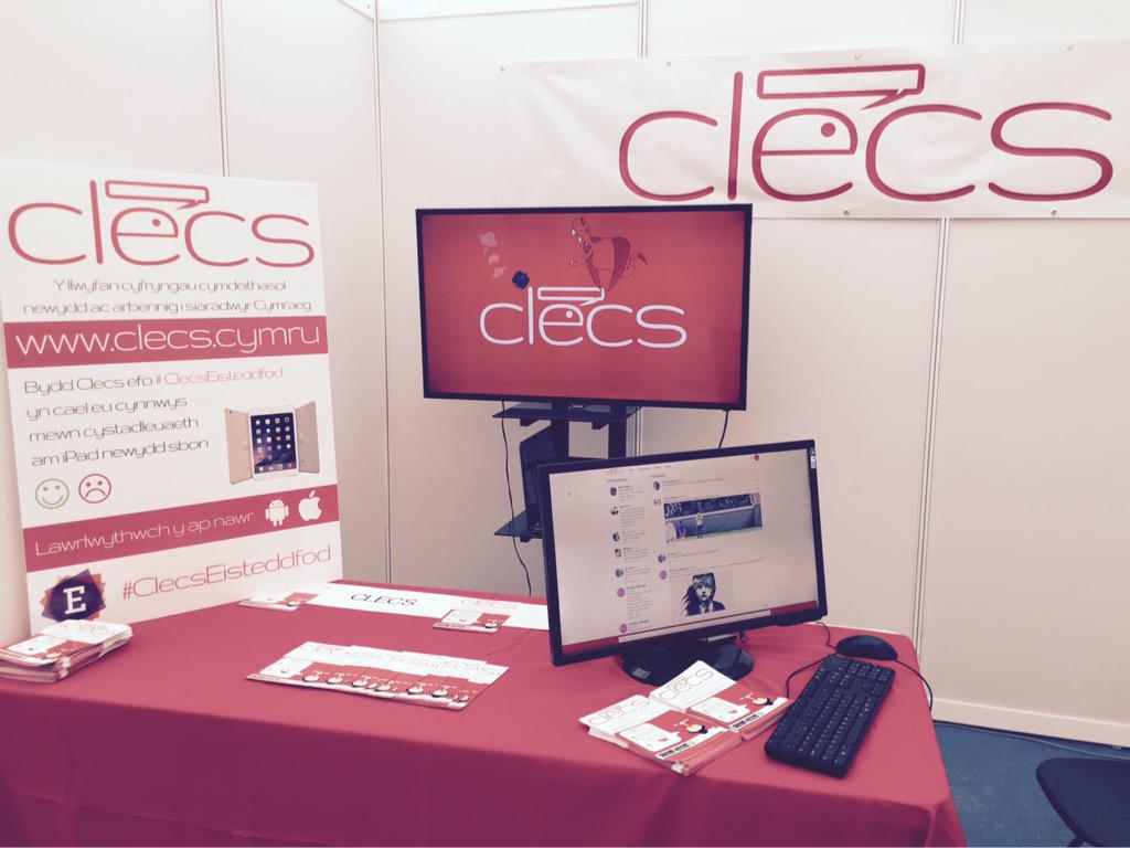 ClecsCymru's tweet photo. Rhai straeon Clecs anhygoel yma at yr #Eisteddfod. Rhannwch eich straeon chi!! #ClecsEisteddfod http://t.co/8AQvioUAeT